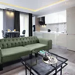 מלון דירות Atasehir The Place 2*