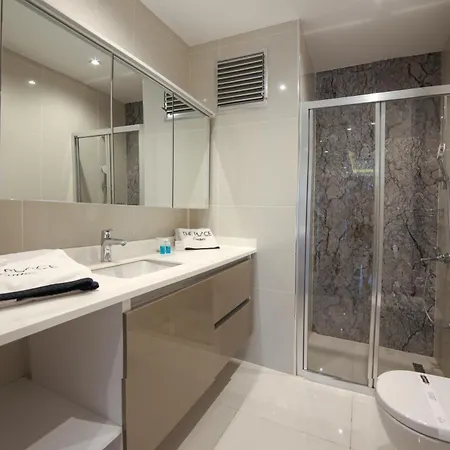 Atasehir The Place 2*